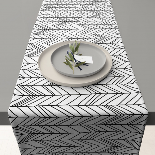 Arrow Geometrical Table Runner